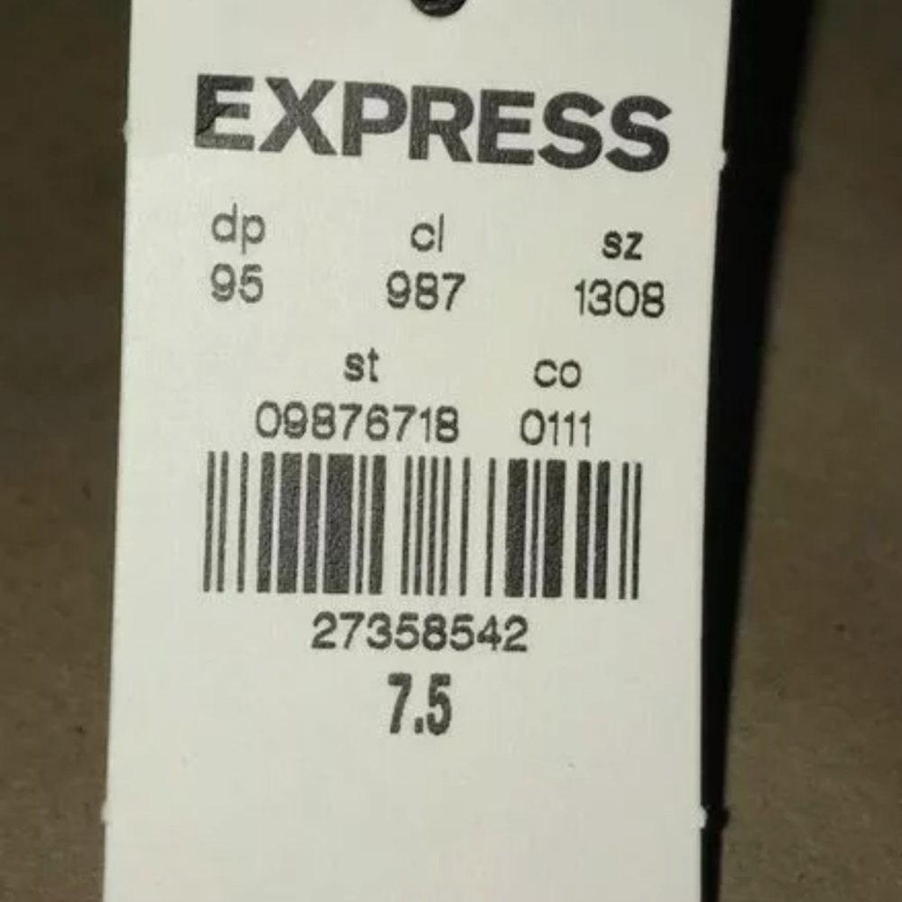 Express Heels - Picture 3 of 6